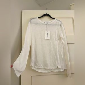 Obsessed with this white flowy FRAME top !!